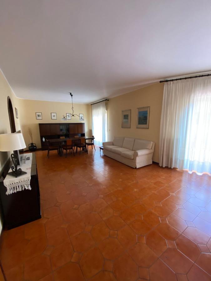 Av Apartment Aci Castello Exterior photo