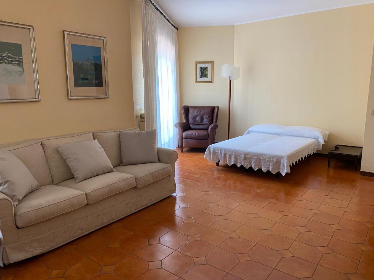 Av Apartment Aci Castello Exterior photo